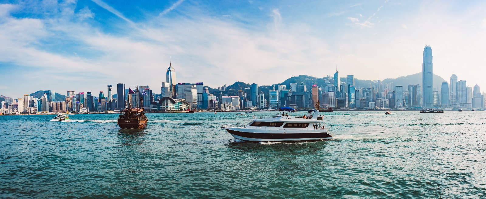 满足"海上看深圳"项目旅游需求,招商蛇口1.2亿购买观光游览船